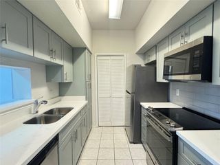 6602 Harbor Town Drive 303, Houston, TX 77036