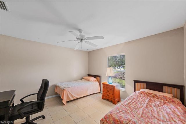 218 Pembroke ST, Lehigh Acres, FL 33974