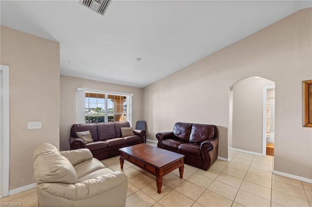 218 Pembroke ST, Lehigh Acres, FL 33974
