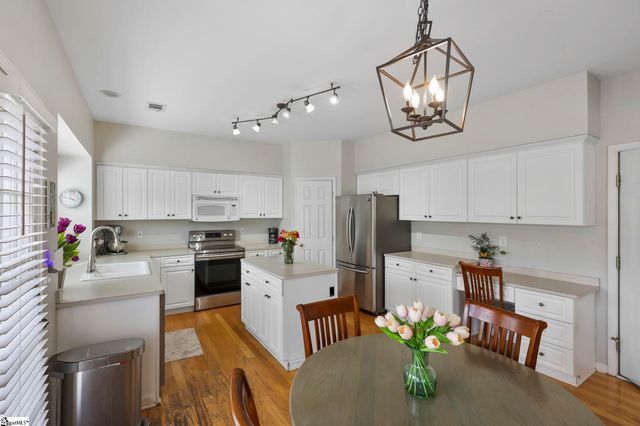 12 S Antigo Court, Greer, SC 29650