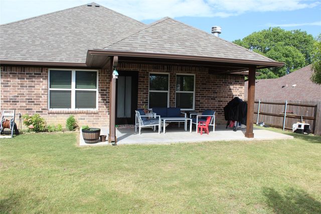 219 Prairie Wind Boulevard, Stephenville, TX 76401