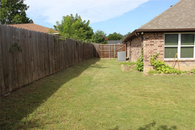 219 Prairie Wind Boulevard, Stephenville, TX 76401