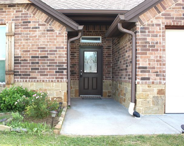 219 Prairie Wind Boulevard, Stephenville, TX 76401
