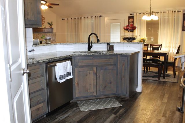 219 Prairie Wind Boulevard, Stephenville, TX 76401