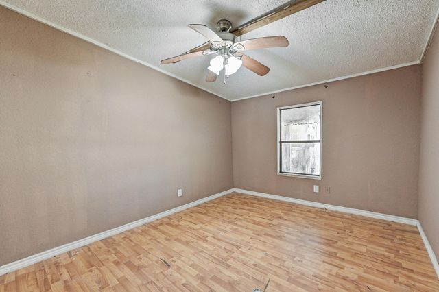 858 Big Hawg Dr, Trinity, TX 75862