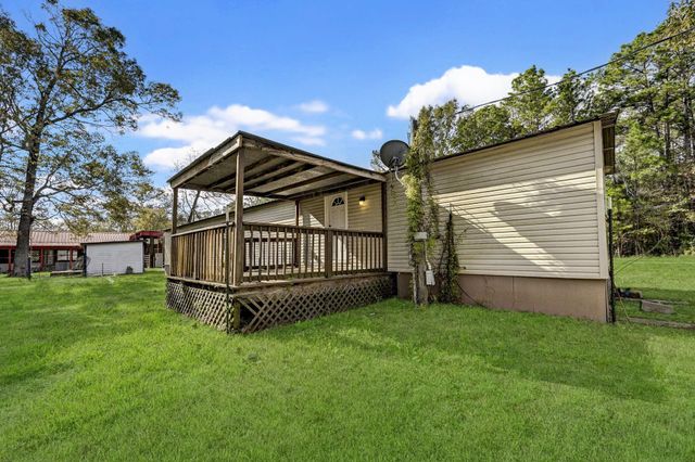 858 Big Hawg Dr, Trinity, TX 75862