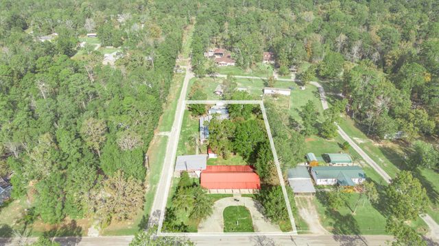 858 Big Hawg Dr, Trinity, TX 75862