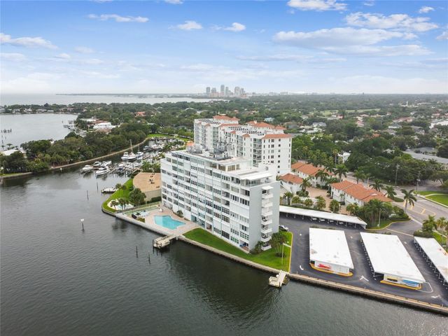 1365 N SNELL ISLE BOULEVARD NE 2E, St Petersburg, FL 33704