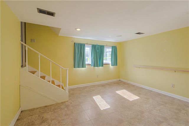 6442 NW 49th Street, Kansas City, MO 64151