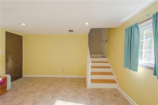 6442 NW 49th Street, Kansas City, MO 64151
