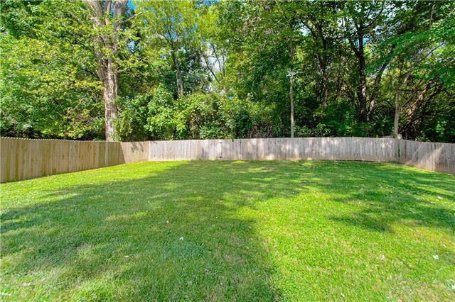 6442 NW 49th Street, Kansas City, MO 64151