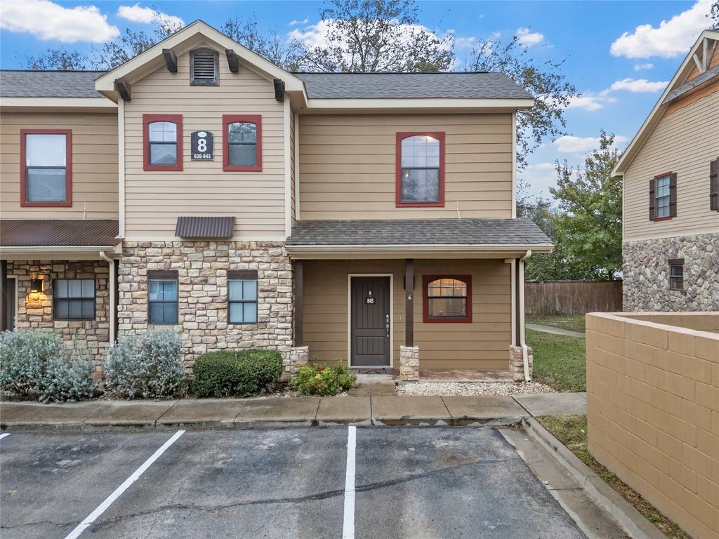2410 S 2nd Street 845, Waco, TX 76706
