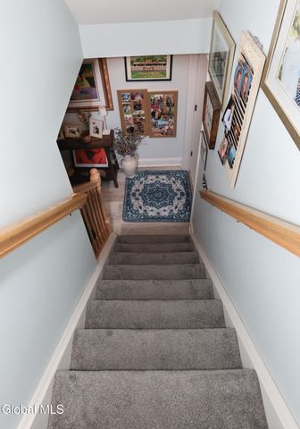 957 W Pine Hill Drive, Guilderland, NY 12303