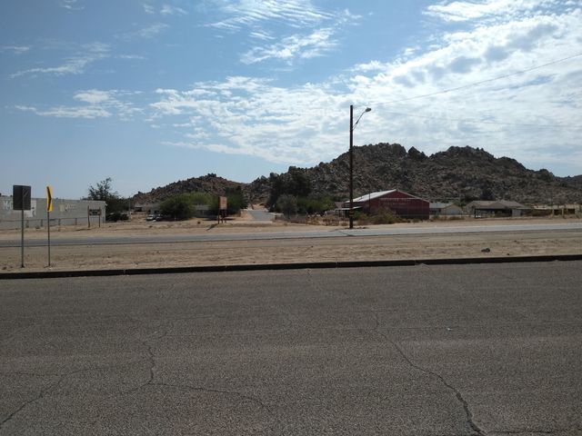 170th St East, Lake Los Angeles, CA 93591
