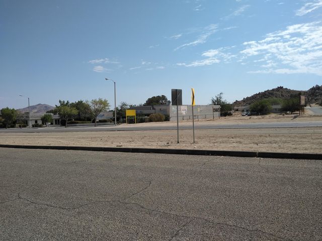 170th St East, Lake Los Angeles, CA 93591