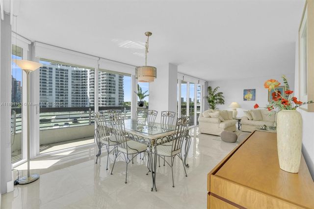 19101 NE 36th Ct 701, Aventura, FL 33180