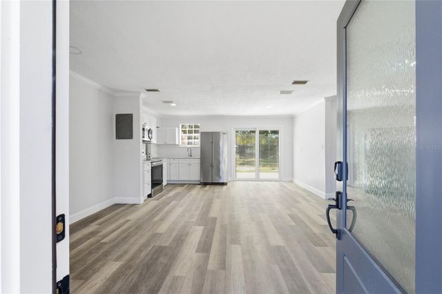 8902 W NORFOLK STREET, Tampa, FL 33615