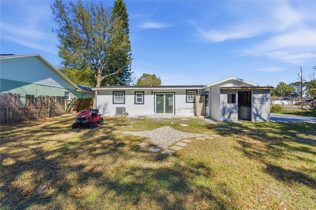 8902 W NORFOLK STREET, Tampa, FL 33615