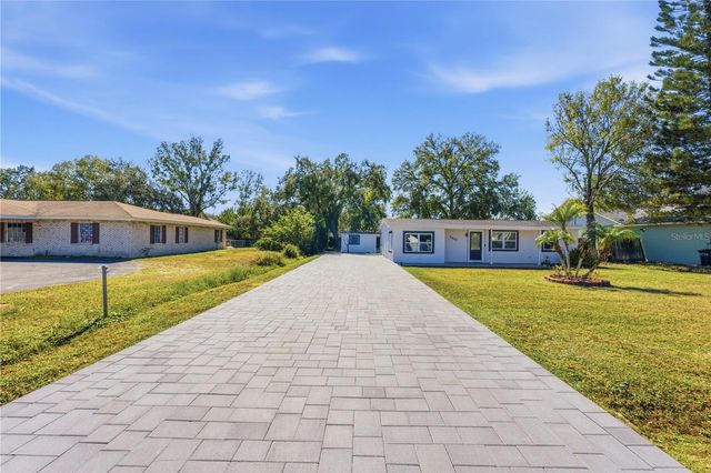 8902 W NORFOLK STREET, Tampa, FL 33615