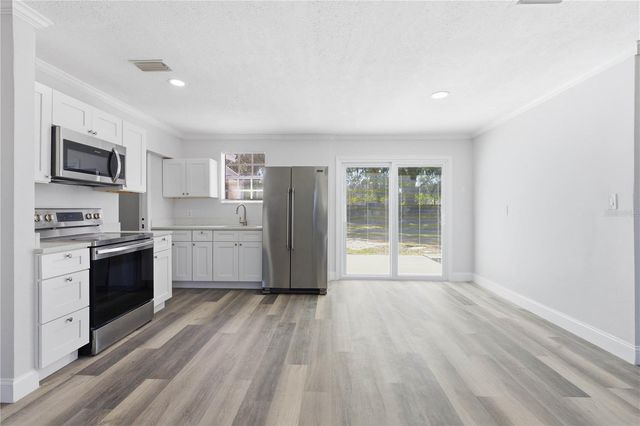 8902 W NORFOLK STREET, Tampa, FL 33615