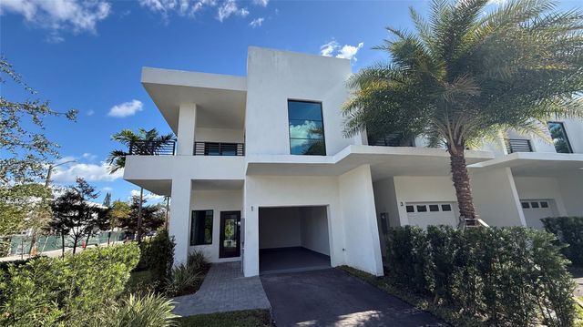 2526 Pierce St 1, Hollywood, FL 33020