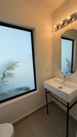 2526 Pierce St 1, Hollywood, FL 33020