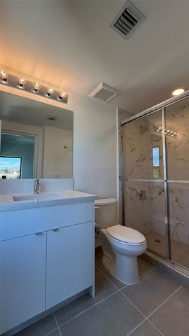 2526 Pierce St 1, Hollywood, FL 33020