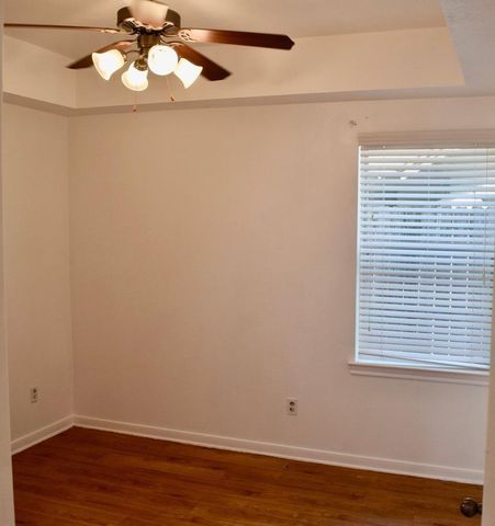 2302 Colorado Street D, Houston, TX 77007