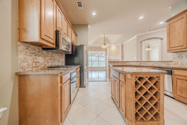2200 Stone Creek Drive, Mckinney, TX 75072