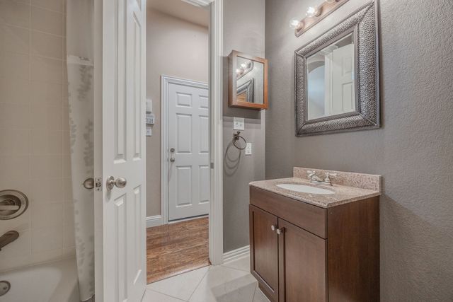 2200 Stone Creek Drive, Mckinney, TX 75072