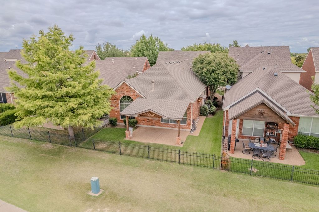 2200 Stone Creek Drive, Mckinney, TX 75072