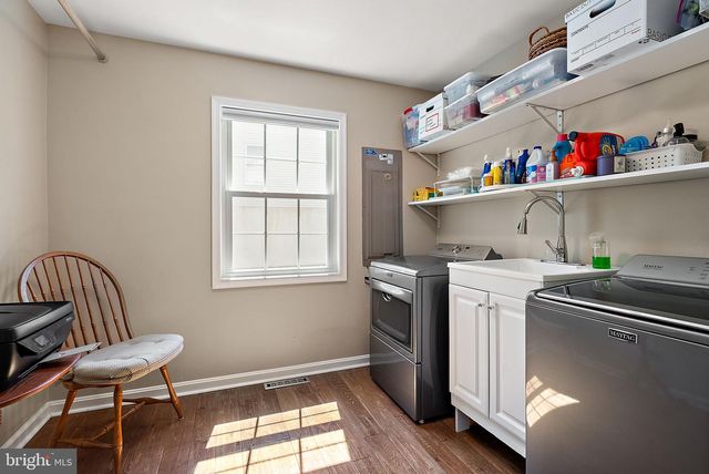 40 SILVERWOOD BLVD, Newark, DE 19711