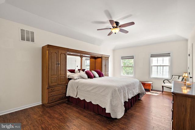 40 SILVERWOOD BLVD, Newark, DE 19711