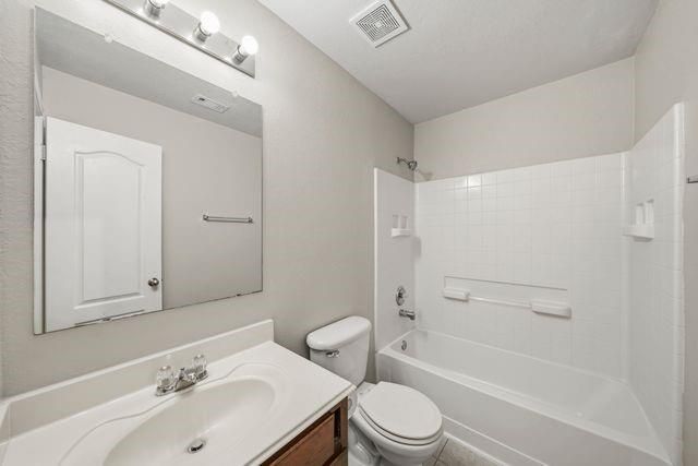 618 Enchanted Springs Drive, Rosenberg, TX 77471