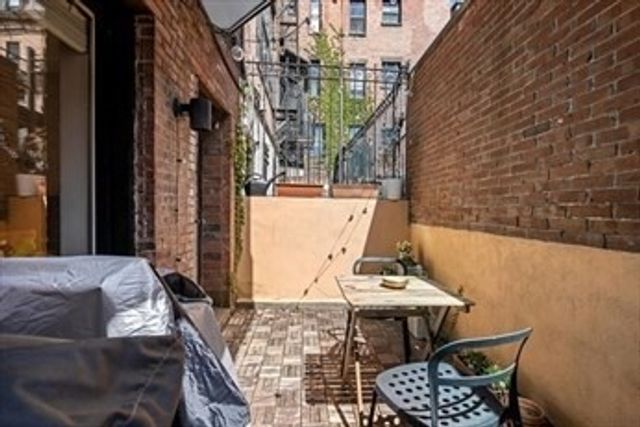 267 Beacon St 1, Boston, MA 02116