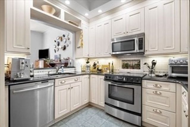 267 Beacon St 1, Boston, MA 02116