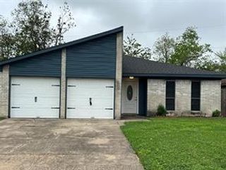 1822 Eagle Drive, League City, TX 77573