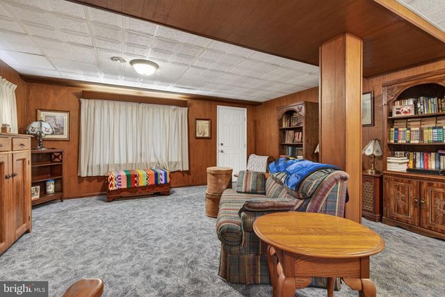 960 NISSLEY RD, Lancaster, PA 17601