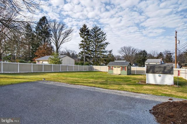 960 NISSLEY RD, Lancaster, PA 17601