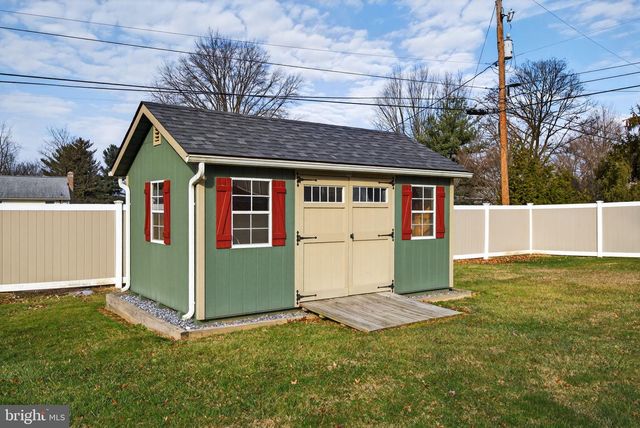 960 NISSLEY RD, Lancaster, PA 17601