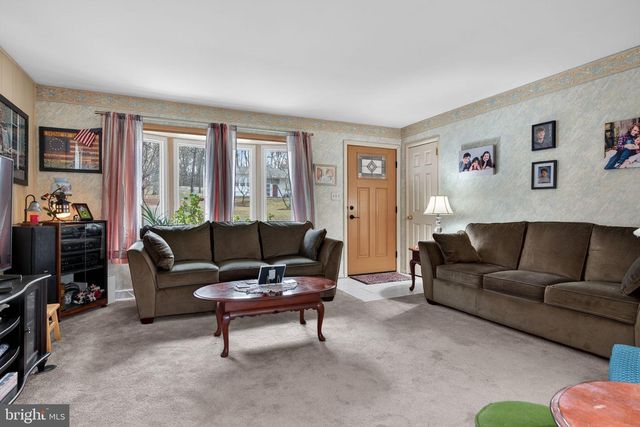 960 NISSLEY RD, Lancaster, PA 17601