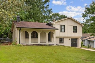 2209 Willoby Court, Morrow, GA 30260