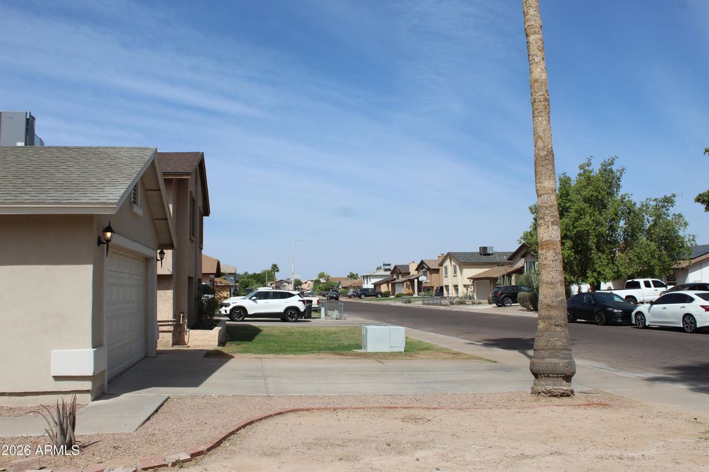 1511 E FREMONT Road, Phoenix, AZ 85042 — photo 3