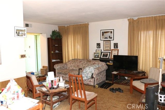 567 S Aldenville, Covina, CA 91723