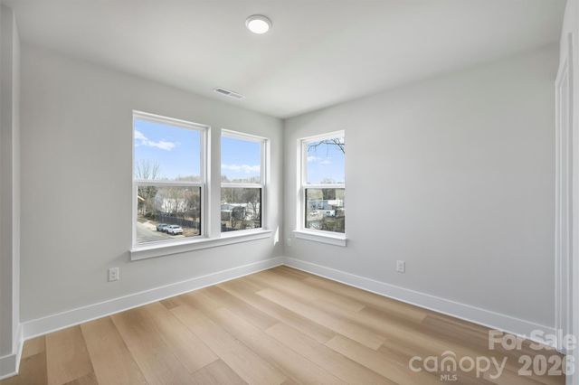 8031 Sansom Drive, Charlotte, NC 28213