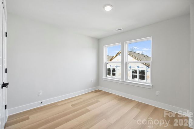 8031 Sansom Drive, Charlotte, NC 28213