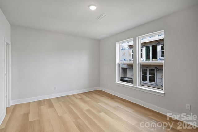 8031 Sansom Drive, Charlotte, NC 28213