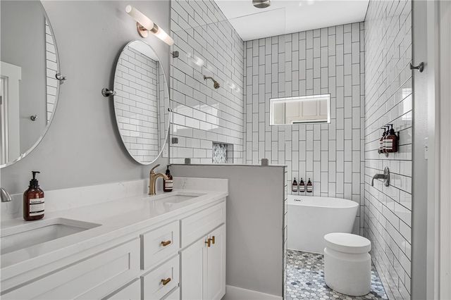 520 Twelfth St B, Port Aransas, TX 78373