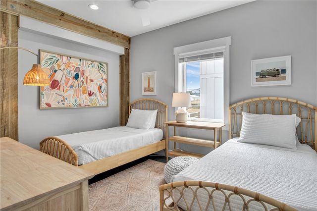 520 Twelfth St B, Port Aransas, TX 78373