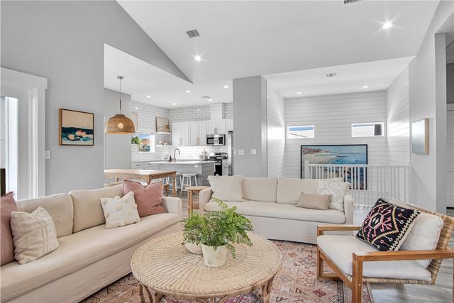 520 Twelfth St B, Port Aransas, TX 78373